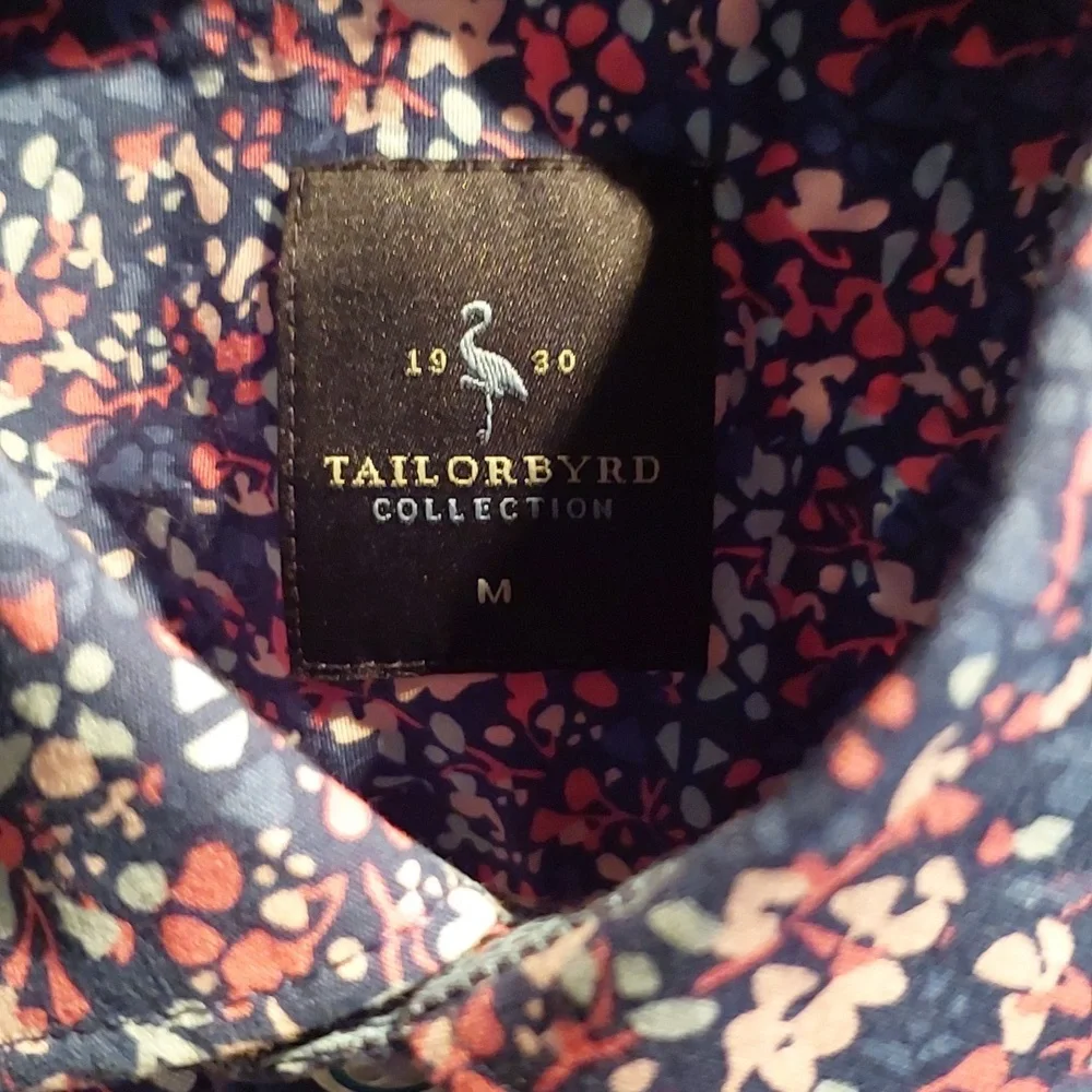 Men's Shirt - Picture 2 of 4